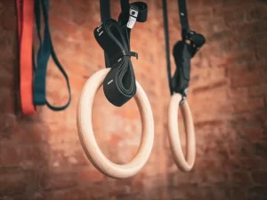 physiotherapie-ringe-krafttraining-kräftigung-oberkörper